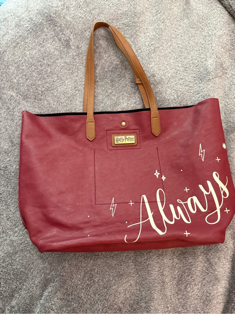 Box Lunch EXCLUSIVE Harry Potter “Always” Burgundy Patronus Tote Bag - Picture 4 of 12